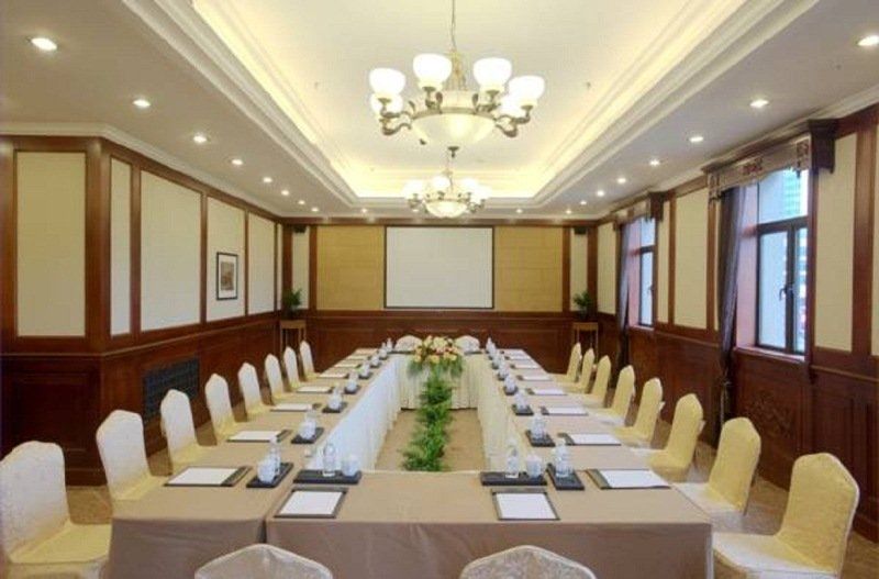 Jin Jiang Pacific Hotel Шанхай Экстерьер фото